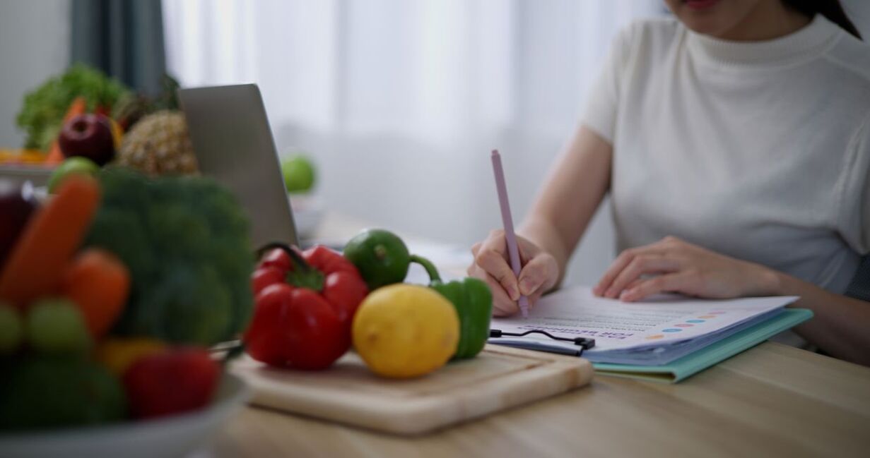 Maintenance of a weight loss journal