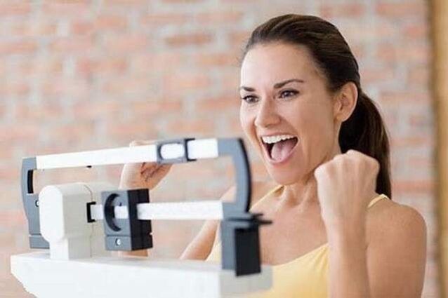weight loss in a woman in a week